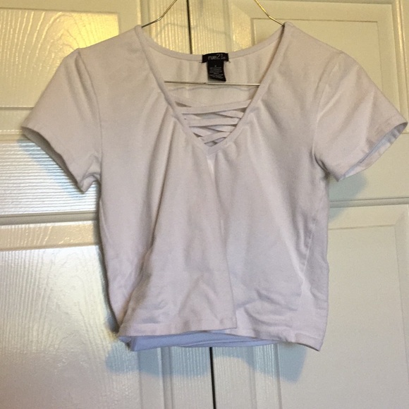 Crop top - Picture 1 of 1